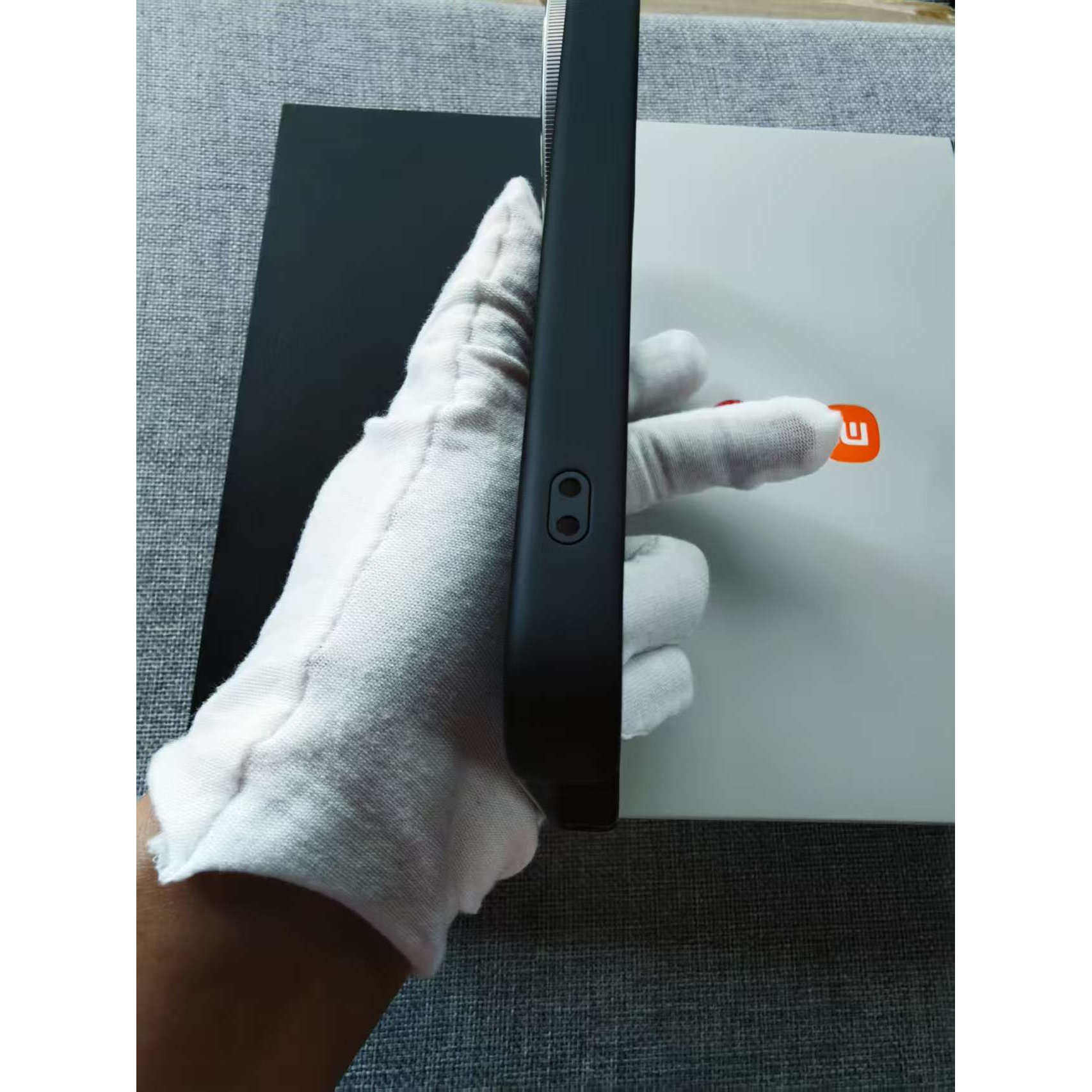 Custodia originale Xiaomi 17 U - Photography Kit Xiaomi 17 Ultra recensione e prezzo